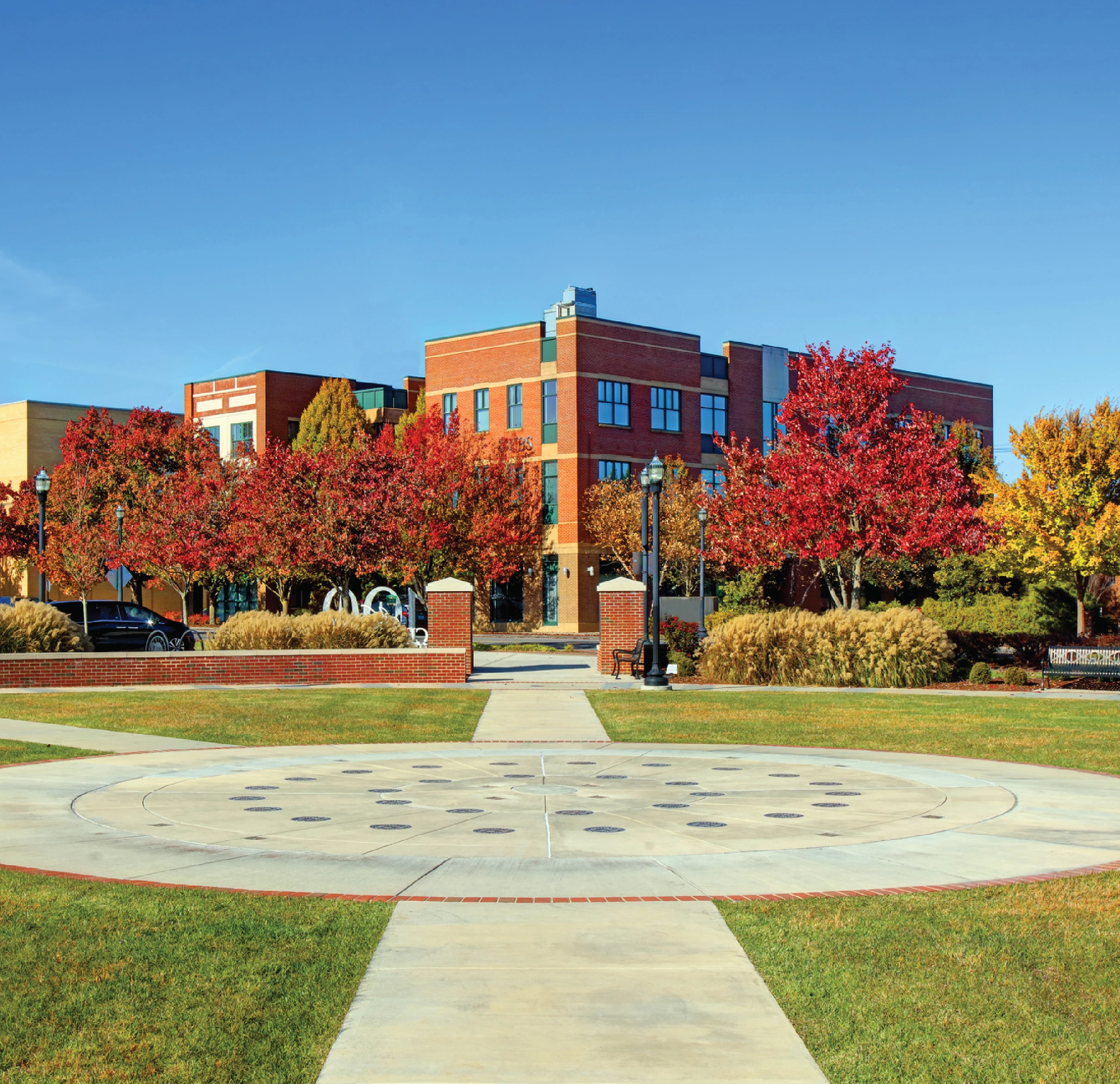 Why Tennessee Businesses <br><span class="fw-light">Trust Segra </span>